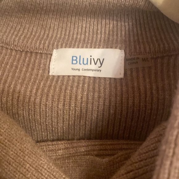 Bluivy camel domain sleeve sweater - Picture 3 of 7